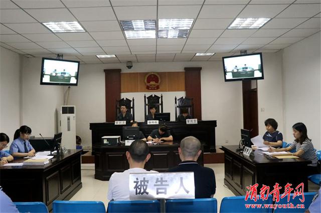 临渭法院：“扫黑除恶”在行动——公开审理一起涉恶案件并同步庭审直播
